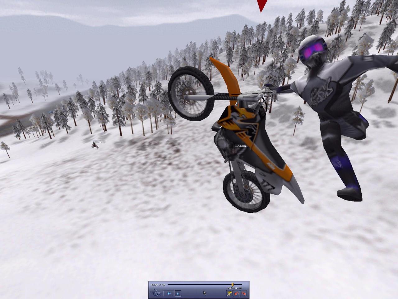 [26/11/2001] AUFSCHNEIDER Beim Sprung über die Schanze im winterlichen Ski-Ressort erreichen die Enduro-Fahrer ungeahnte Flughöhen.